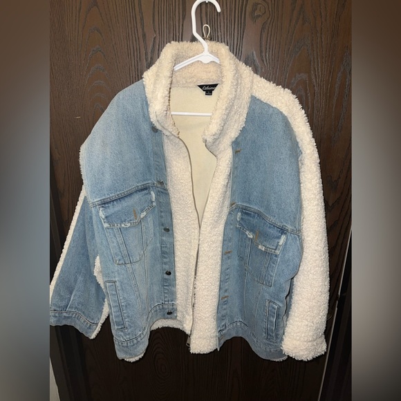 ATHINA OVERSIZED SHERPA WITH CONTRAST JACKET